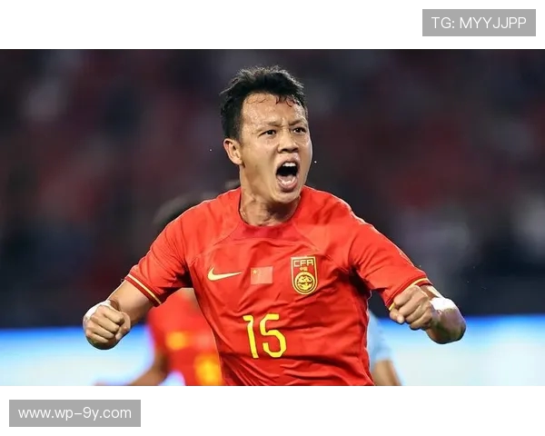 围绕中国队足球防线全面解析攻守转换关键策略与挑战未来发展趋势