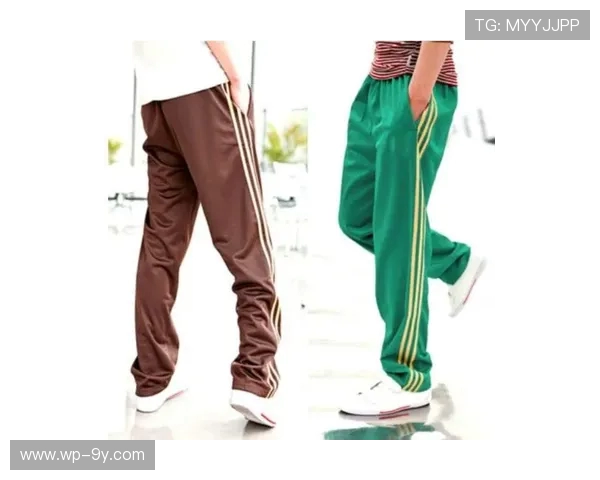 足球训练裤是否配有松紧带设计及其对运动舒适性的影响分析